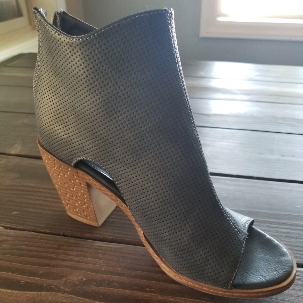 Blue/grey peep toe booties